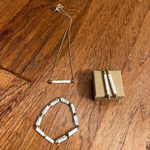 Elegant Gold and Marbled Stone Jewelry Set